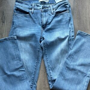 Levis 712 Slim Jeans
